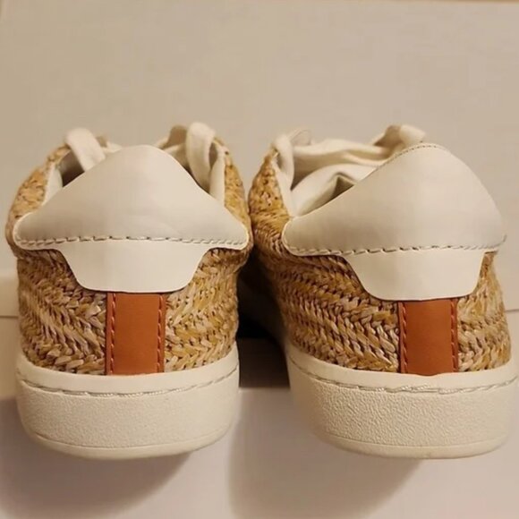 Dolce Vita "Neo" Sneaker 9.5 - Picture 4 of 8